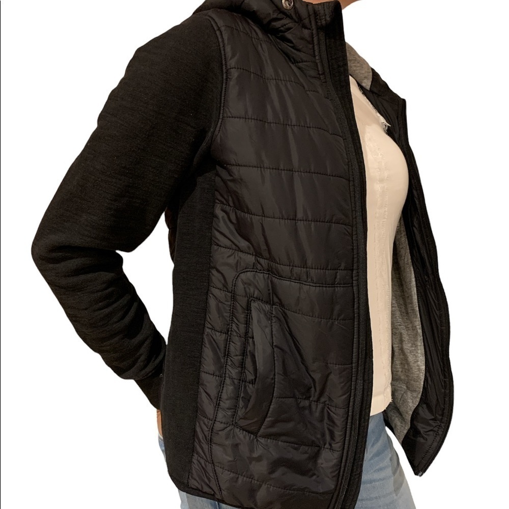 Roots Jacket - Picture 3 of 8